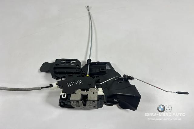 Внутрішній дверний замок A1667200635 MERCEDES