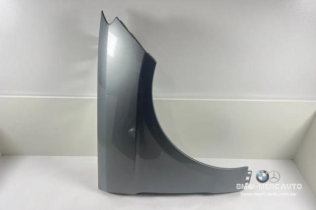 Переднє праве крило A1668802600 MERCEDES