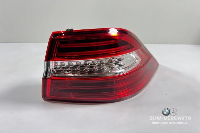 Ліхтар задній правий A1669063401 MERCEDES