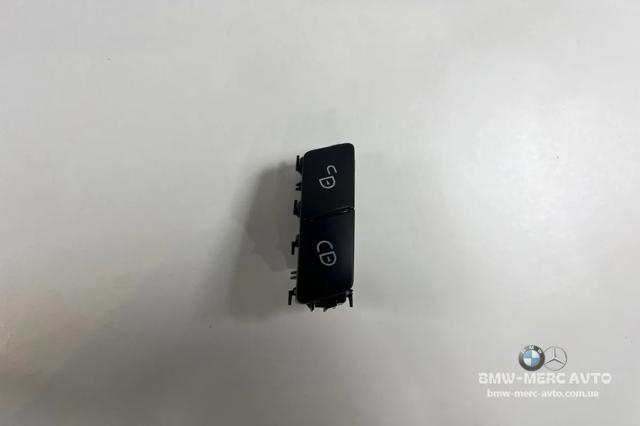 Кнопка центрального замка A2049058402 MERCEDES