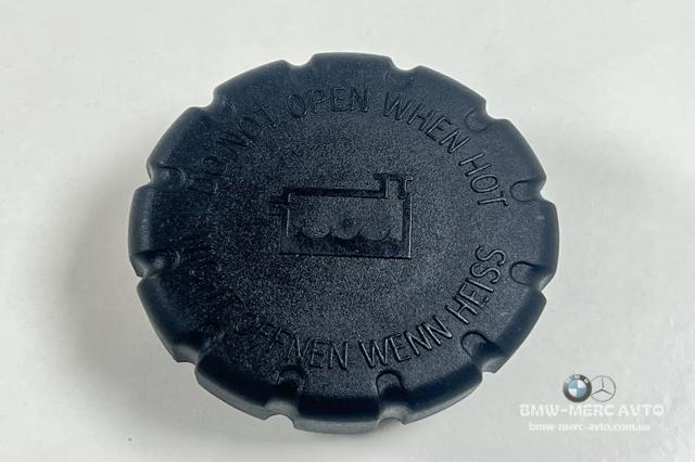 Пробка розширювального бачка A2105010615 MERCEDES