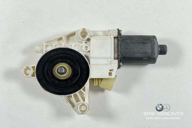 Привід ліфта передній A2518200742 MERCEDES