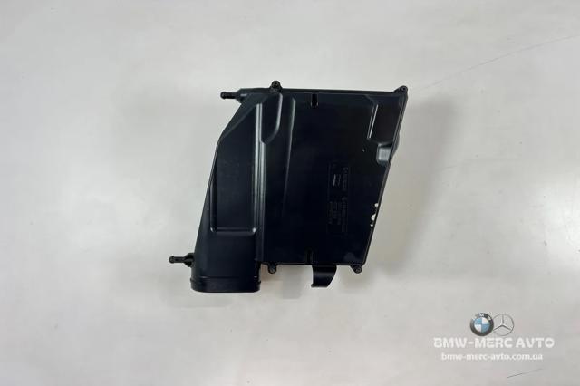 Корпус повітряного фільтра, правий A6420940204 MERCEDES