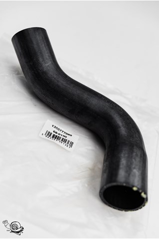 Шланг/патрубок интеркуллера 680190 MAXGEAR