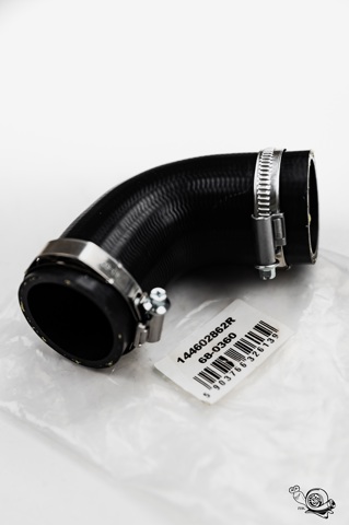 Шланг/патрубок інтеркуллера 680360 MAXGEAR