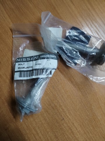 Болт кріплення заднього розвального важеля, внутрішній 55226JA01C NISSAN