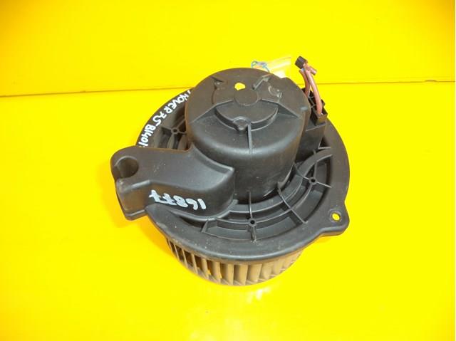 Двигун вентилятора пічки (обігрівача салону) для rover 75 (0130101121) с 98-05 г.в. 0130101121