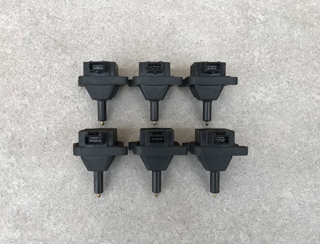 Котушка запалювання 0221504006 BOSCH