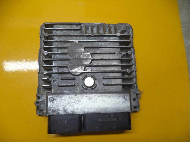 Комп'ютер двигуна 03L906023MM VAG