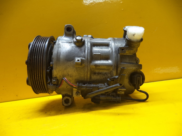 Компресор кліматичної установки 1618534 OPEL