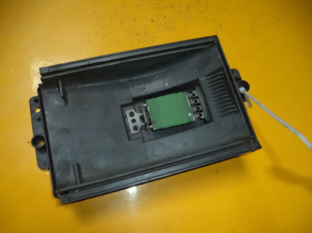 Реле обігрівача 1J0819022A VAG