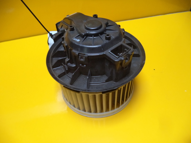 Електромотор пічки 1S1819015D VAG