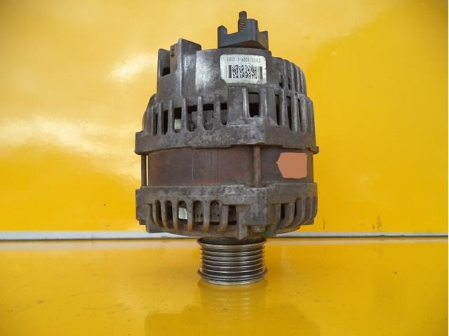 Генератор автомобільний 231009096R RENAULT