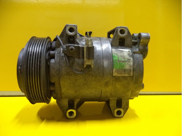 Компресор холодоагенту 30665339 VOLVO
