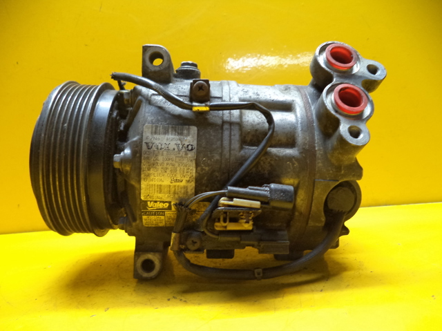 Компресор кліматичної установки 31250607 VOLVO