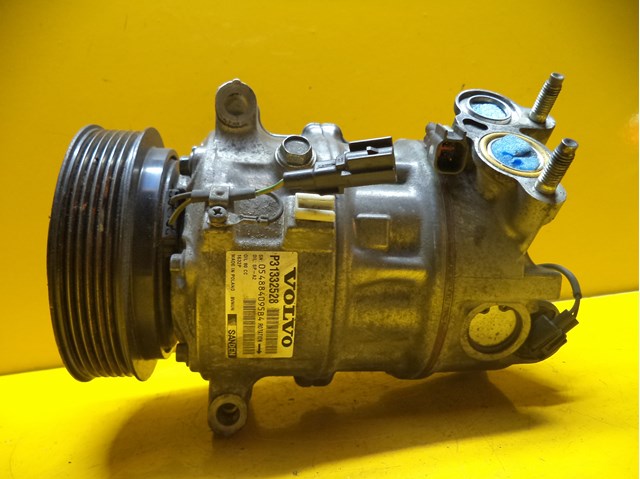 Компресор системи кондиціювання 31332528 VOLVO