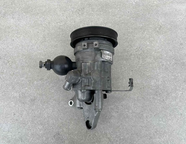 Насос гідравліки 32416761414 BMW