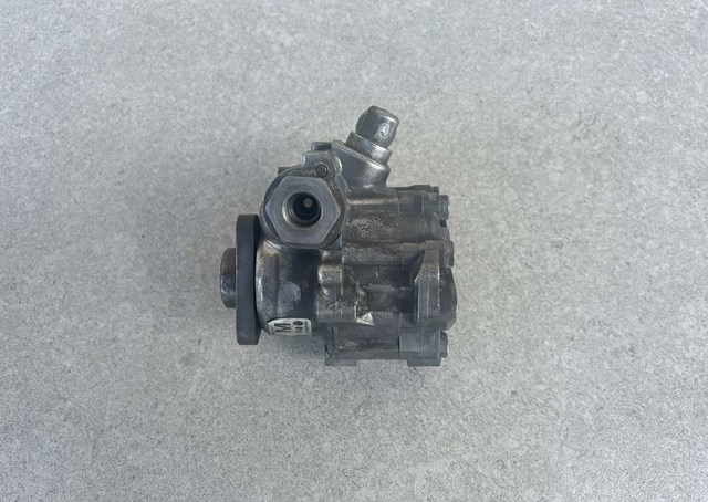 Насос гідравліки 32416762157 BMW