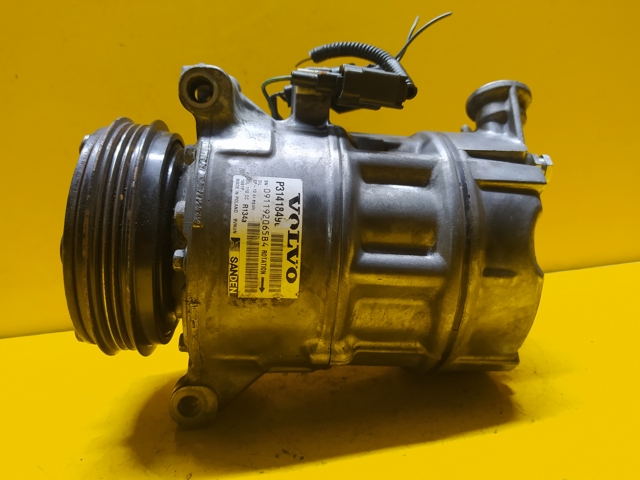 Компресор кондиціонера 36011355 VOLVO