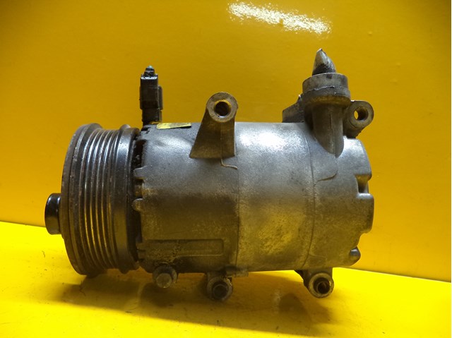 Компресор кліматичної установки 3M5H19D629RH FORD