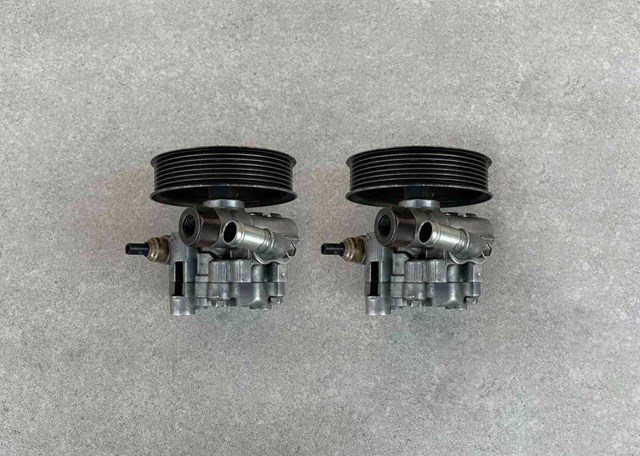 Насос гідравліки Toyota Avensis Verso