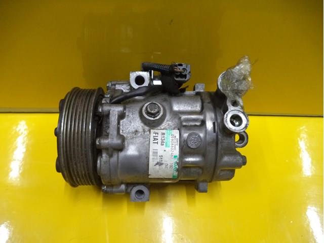 Компресор кліматичної установки 51893889 FIAT