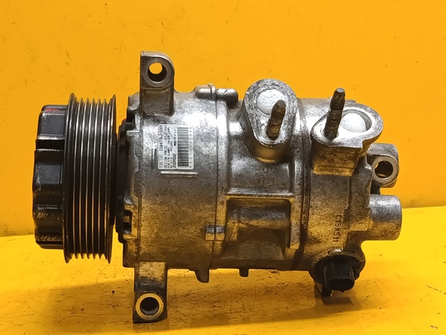 Компресор холодоагенту 55111423AG CHRYSLER