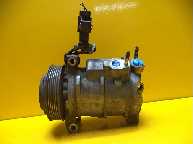 Компресор кліматичної установки 55111425AB CHRYSLER