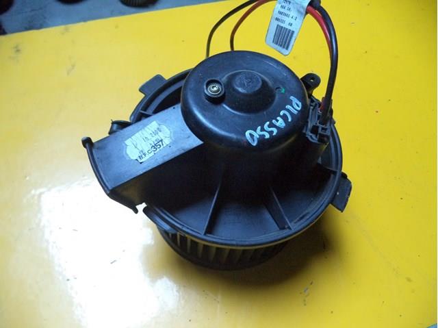 Двигун вентилятора пічки (обігрівача салону) для peugeot 206/citroen xsara picasso (6424501) с 98-05 г.в. 6424501