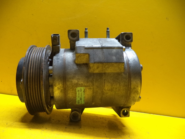 Компресор кліматичної установки 68021637AG CHRYSLER