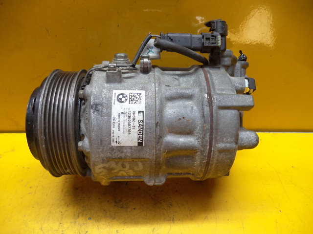 Компресор кондиціонера 7945863 BMW