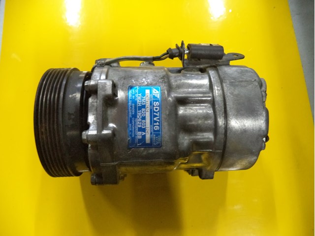 Компресор холодоагенту 7M3820803B VAG