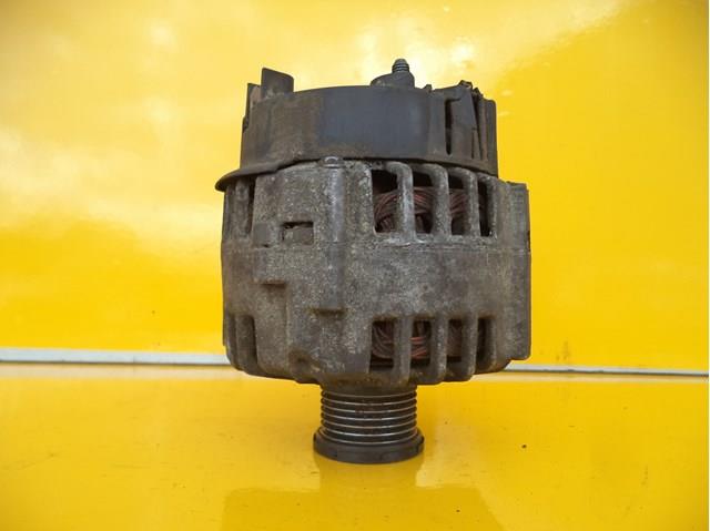 Авто генератор 8200162474 RENAULT