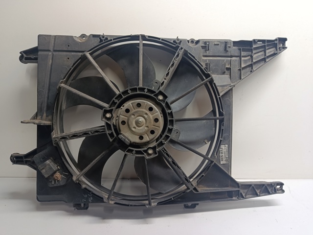 Дифузор (кожух) радіатора охолодження 9020906 RENAULT