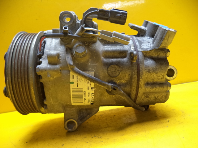 Компресор кондиціонера 926003514R RENAULT