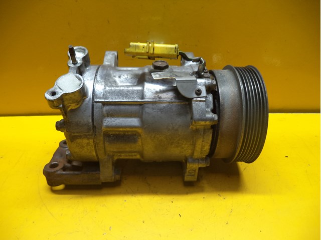 Компресор кліматичної установки Renault Megane SCENIC