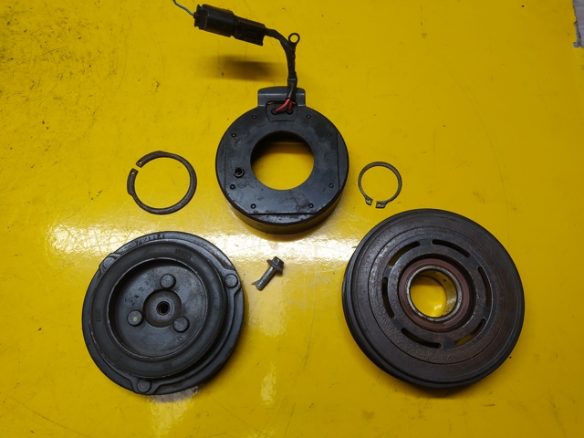 Муфта компресора кондиціонера KD6261L10 MAZDA