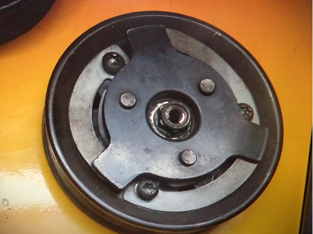 Шків компресора кондиціонера KTT040082 THERMOTEC