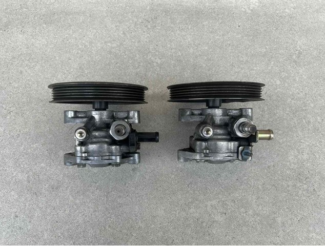 Насос гідропідсилювача MR272473 MITSUBISHI