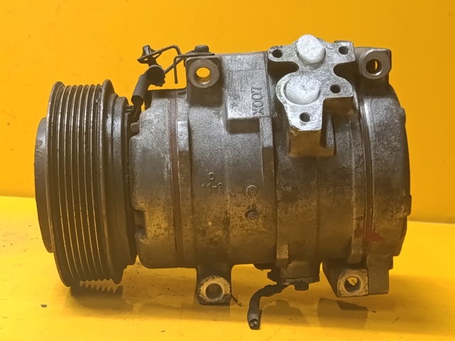 Насос кондиціонера MR500877 MITSUBISHI