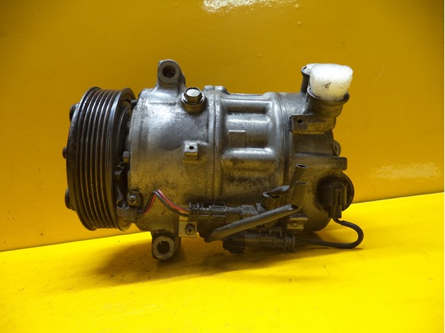 Компресор системи кондиціювання P22861236 OPEL