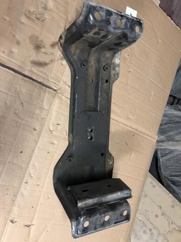 Кріплення кпп A1642400302 MERCEDES