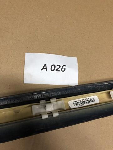 Молдинг передніх лівих дверей A1646905162 MERCEDES