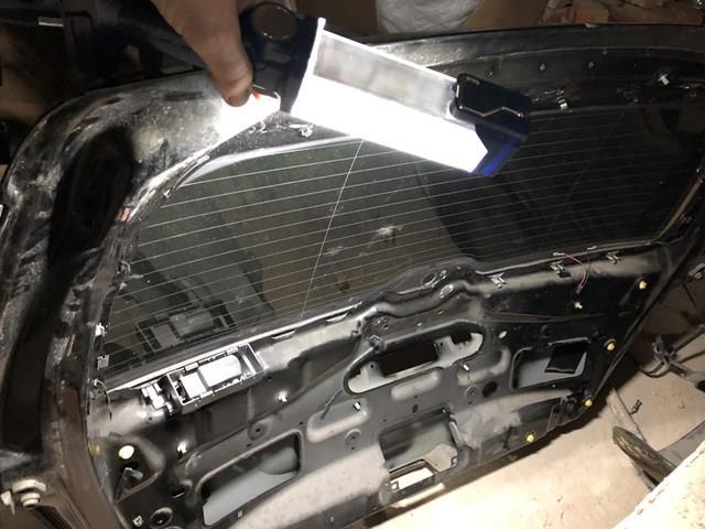 Скло ляди A1647401357 MERCEDES