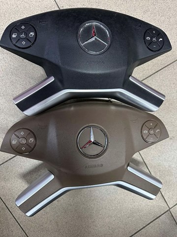 Блок кнопкових перемикачів рульового колеса A1648700658 MERCEDES