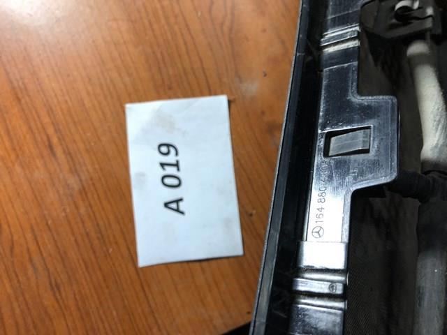 Решітка під лобове скло A1648804305 MERCEDES