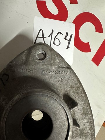 Кріплення переднього амортизатора A2463230020 MERCEDES