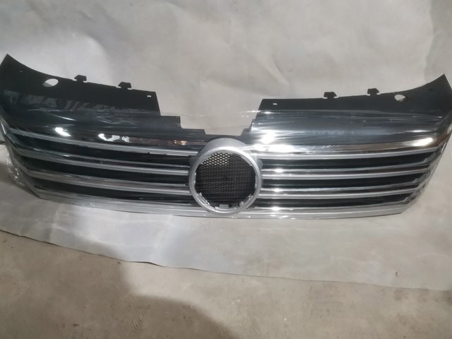 Решітка радіатора 3AD853653 VAG