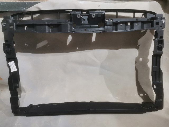 Кронштейн для радіатора 3G0805588L MARKET (OEM)