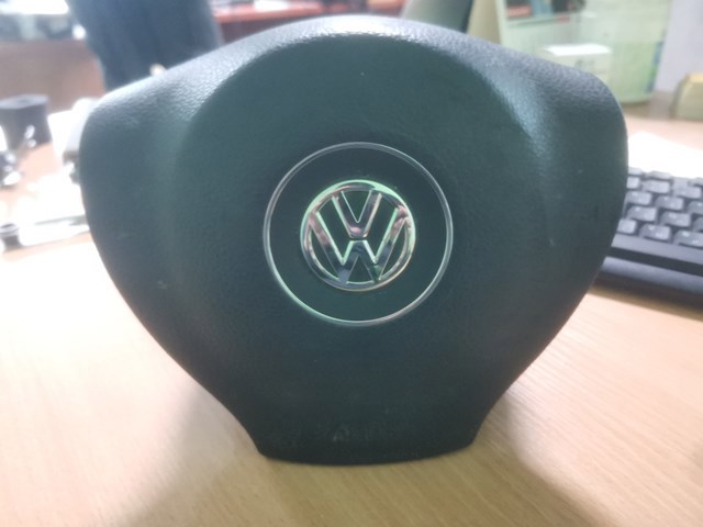 Подушка в кермі 561880201C VAG